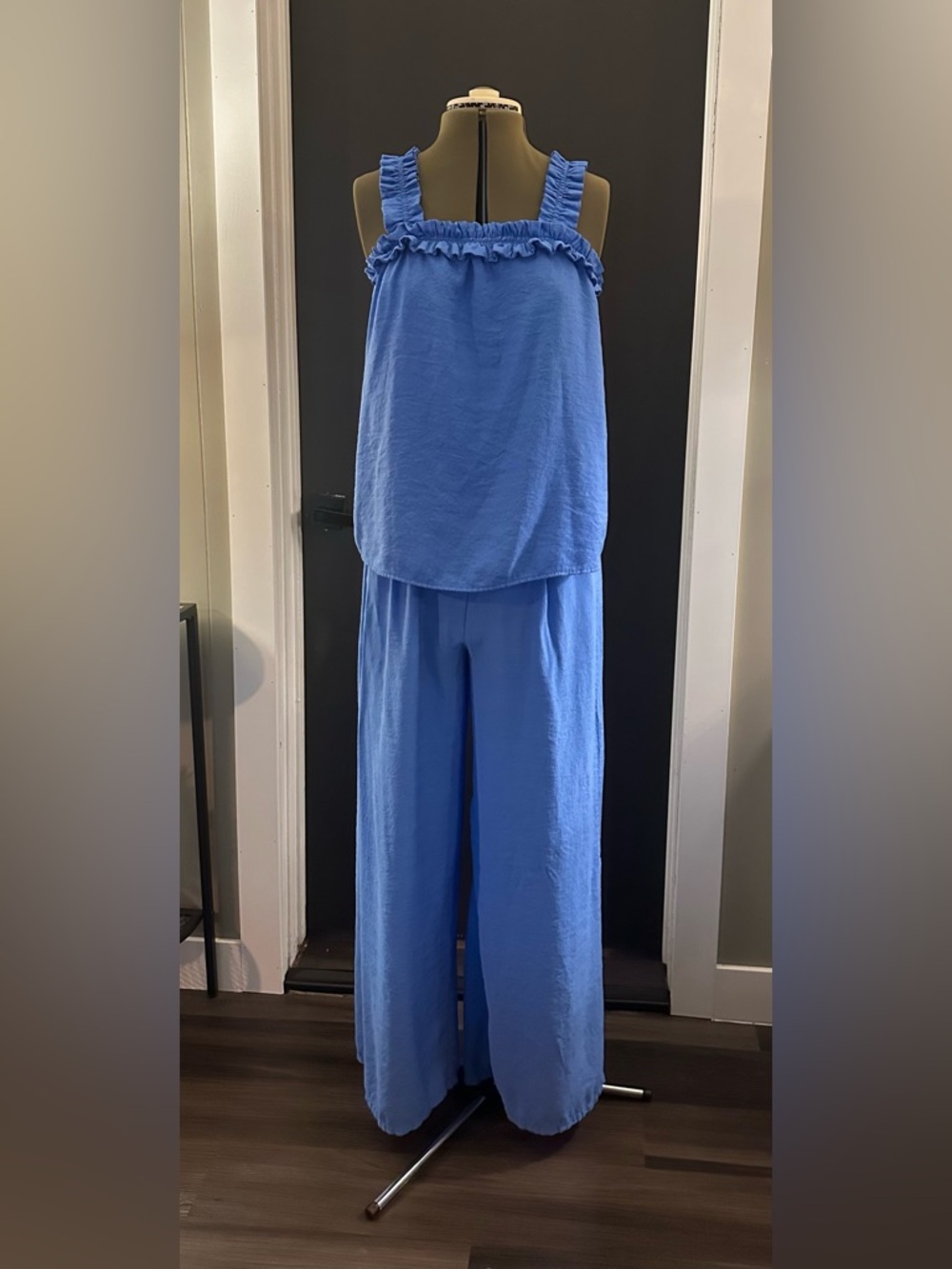Matching Set: Ruffle-Strap top & Wide-Leg Elastic waist pants